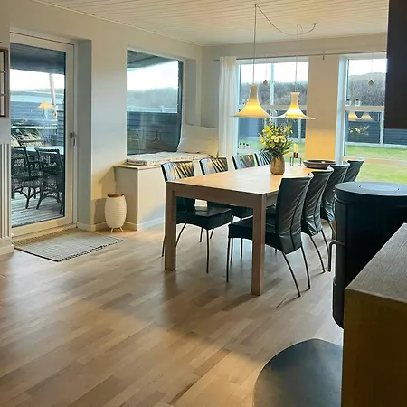 Holiday home Newly Renovated House By The Dunes In Thorsminde *